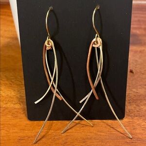 Elegant Gold and Brown Loop Earrings